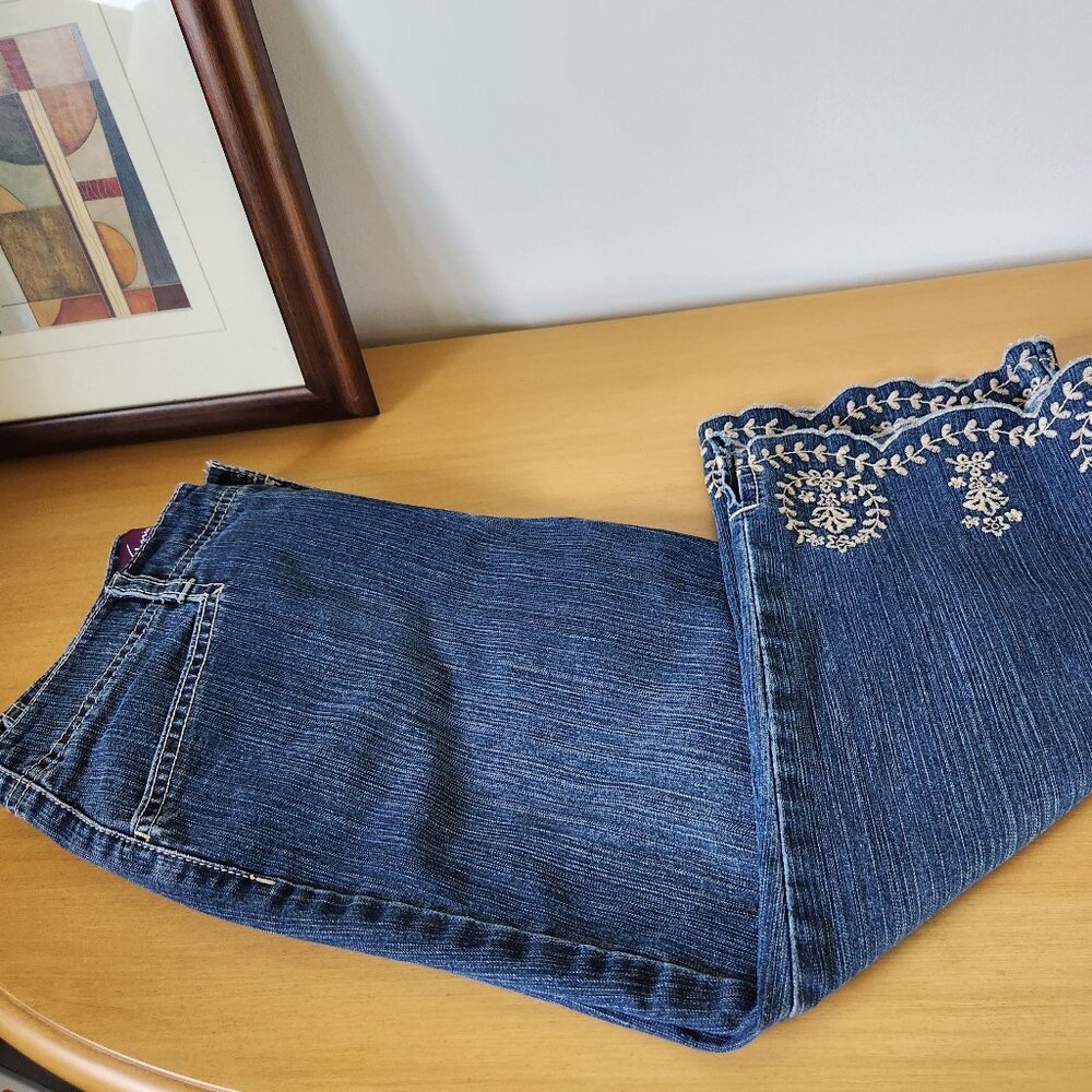 Gloria Vanderbilt Embroidered Jean Capris Stretch 4P
